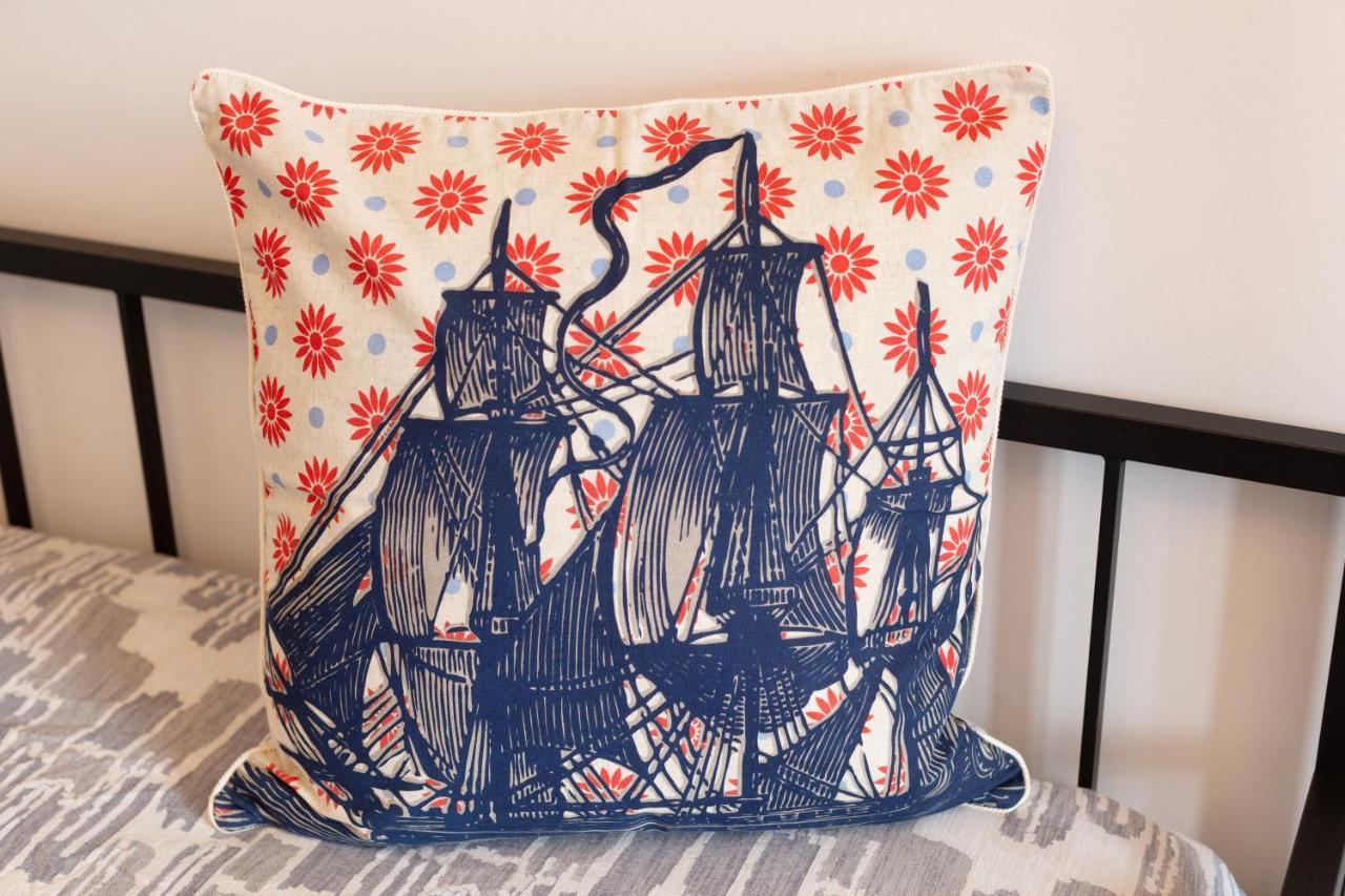 Assemblage Boutique Art B & B Хоубарт Екстериор снимка
